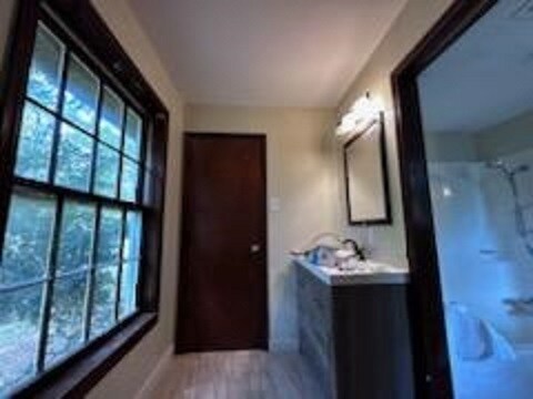 Bedroom 2- Bathroom - 789 Hammett Rd