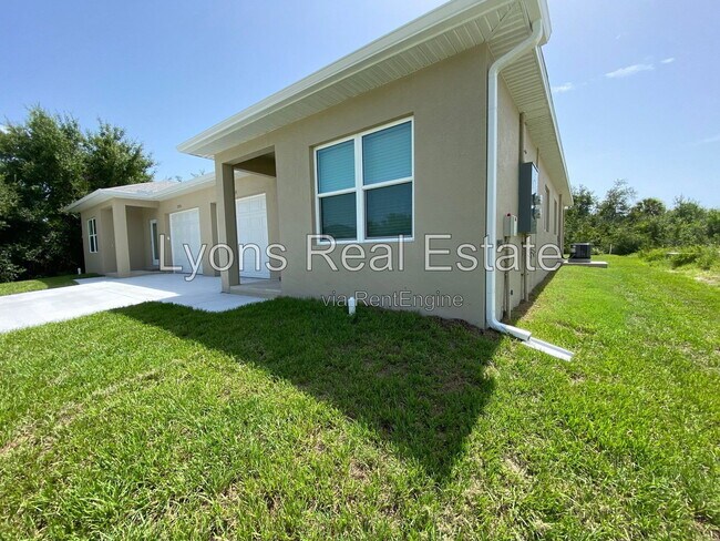 Foto del edificio - 10398 Port Everglades St