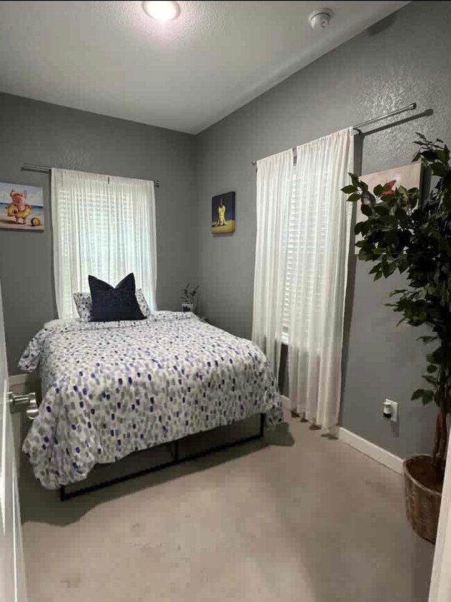 Cama tamaño queen - 103 Homecrest