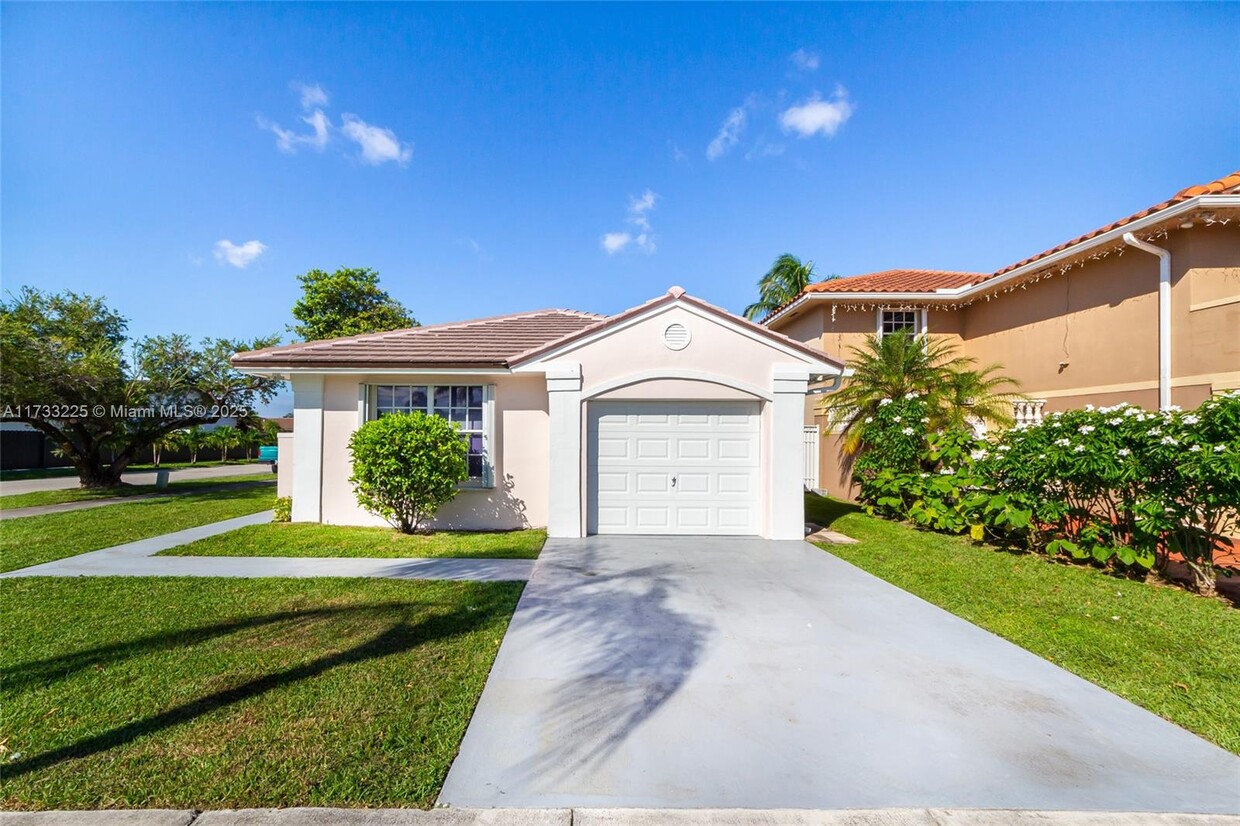 Foto principal - 6284 SW 149th Ave