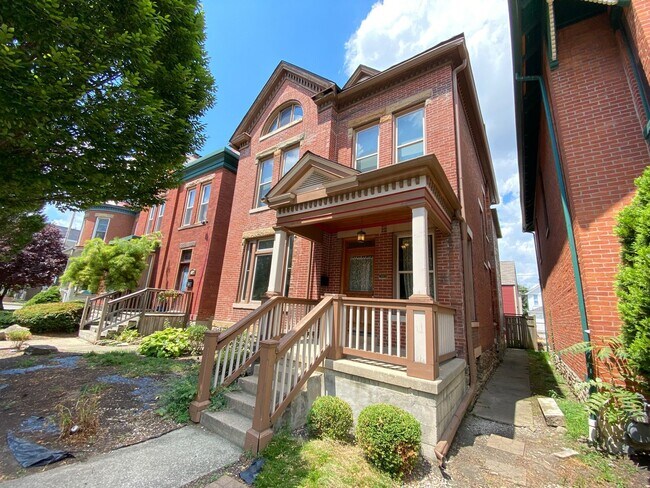 Foto del edificio - Renovated House, South Campus OSU, Near Me...