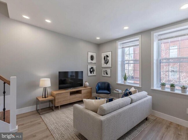 Foto del edificio - 672 N 19th St