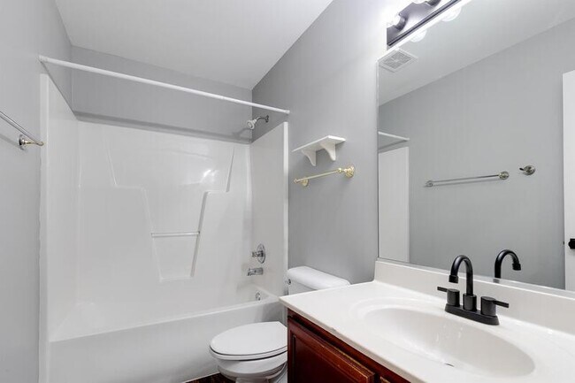 Building Photo - 6111 Pond Grass Rd