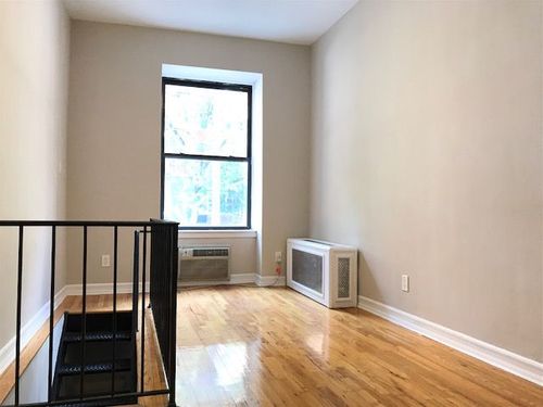Primary Photo - 514 E 88th St