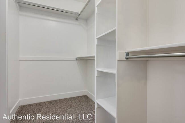 Building Photo - 5 br, 3 bath House - 526 W Granite Cir