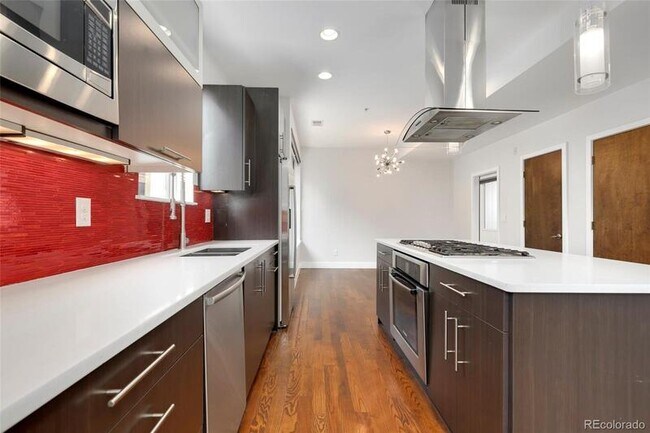 Building Photo - 3336 Tejon St