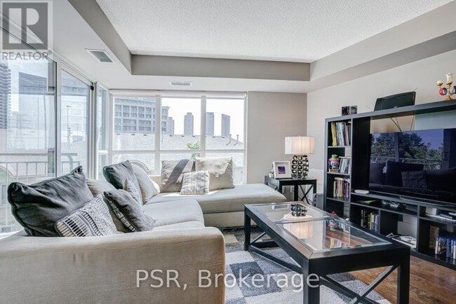 Building Photo - 2111-2111 Lake Shore Blvd W