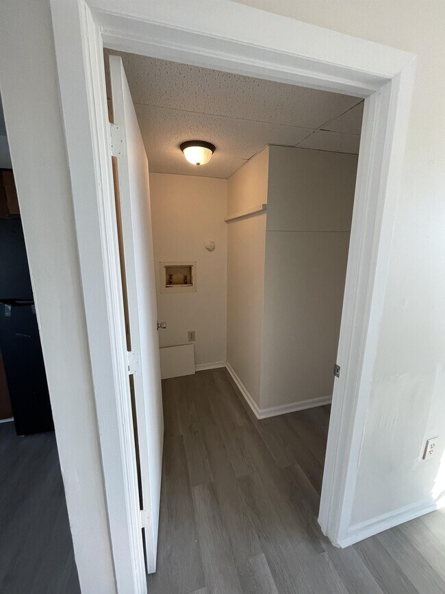 Foto del edificio - 930 Sparta Dr