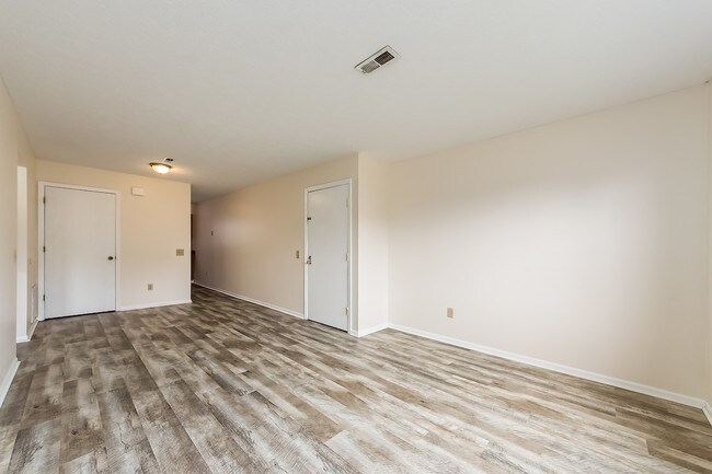 Building Photo - 28 Scioto Dr