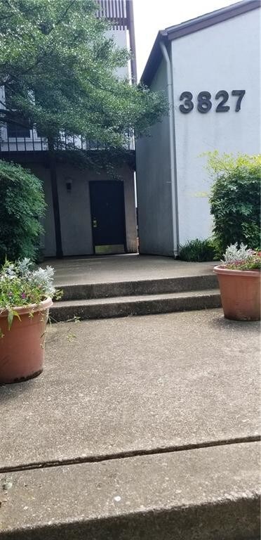 Foto del edificio - 3827 Gilbert Ave