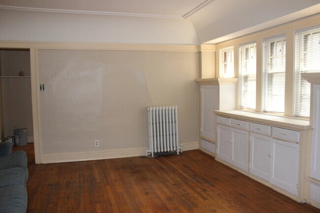 Building Photo - 3012 N Cramer St