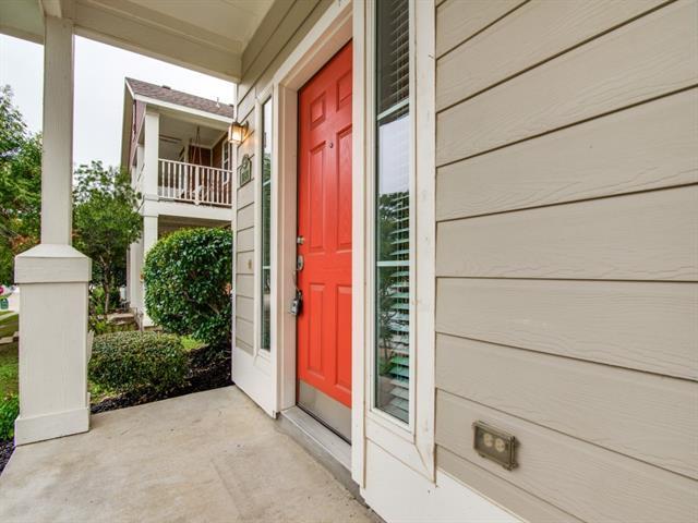 Foto del edificio - 10120 Cherry Hill Ln