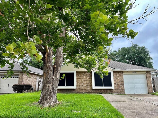 Building Photo - 2530 Autumn Springs Ln