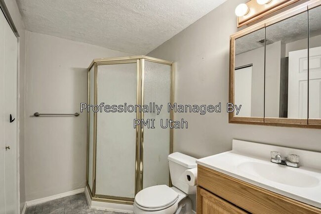 Foto del edificio - 279 E 1500 N St