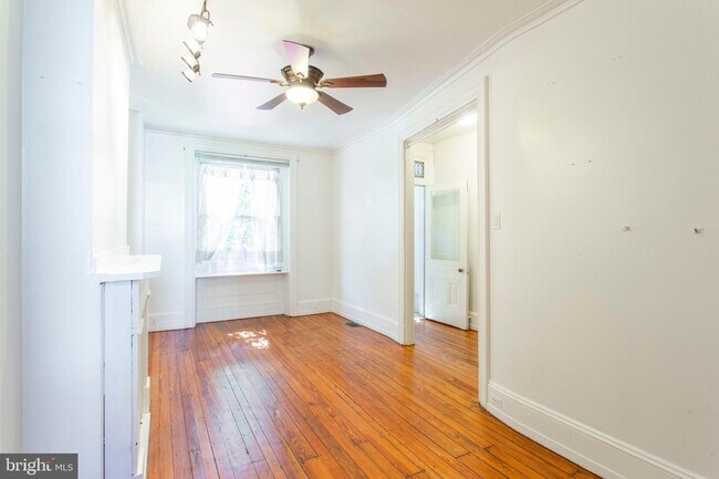 Building Photo - 828 N 25th St