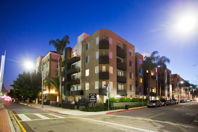 Foto principal - 6600 Yucca St