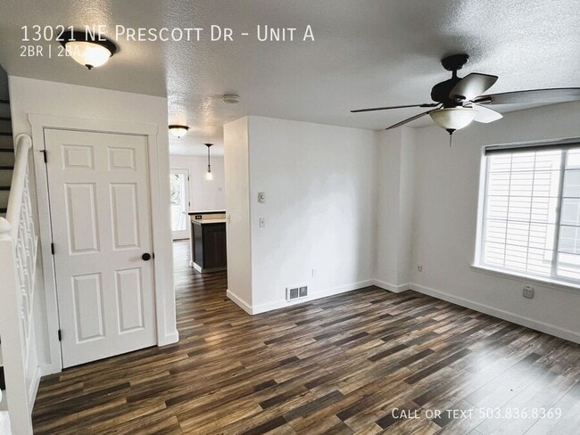 Foto del edificio - 13021 NE Prescott Dr
