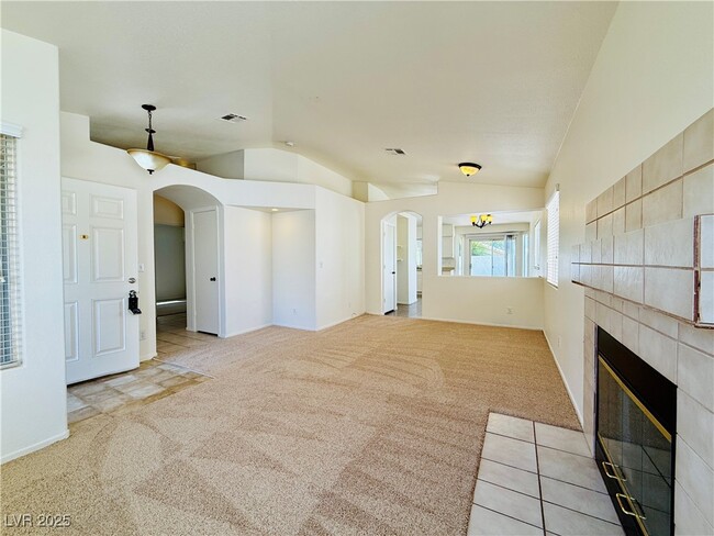 Building Photo - 9016 Dolente Ave
