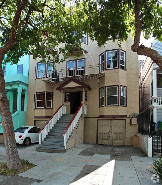 Building Photo - 2567 Folsom St