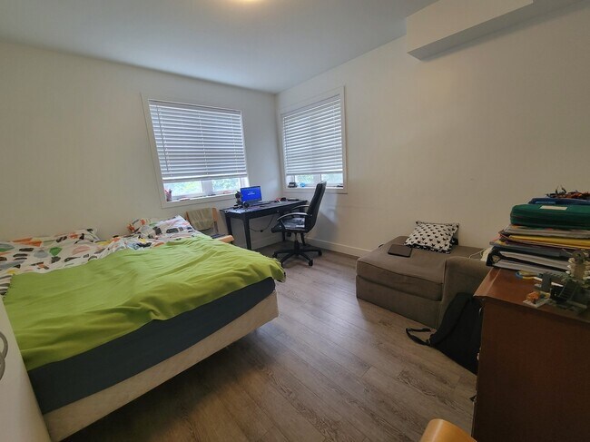 Building Photo - 4 Bed 2 Bath on Maitland