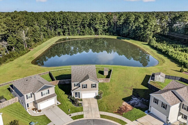 Building Photo - 137 Blossom Wood Ln