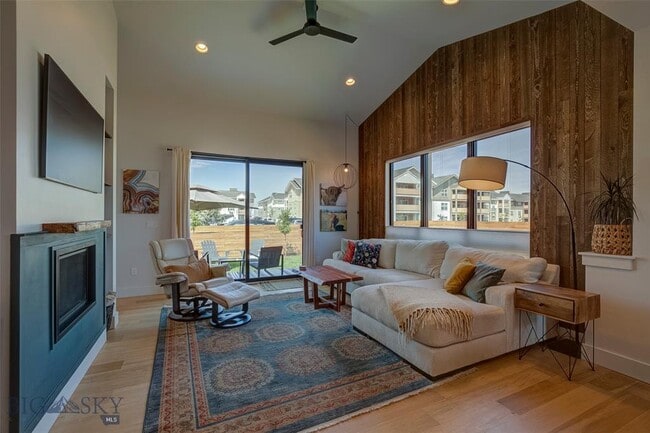 Building Photo - 1415 Windrow Dr