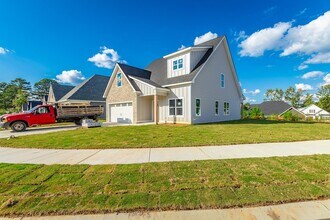 Building Photo - 5085 Oop Rd