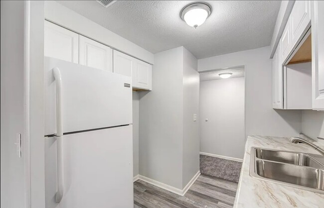 Kitchen (New Stove to be installed in the next days) - 22121 River Oaks Dr