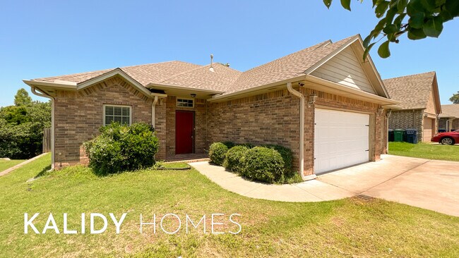 Building Photo - 2705 Green Canyon Dr