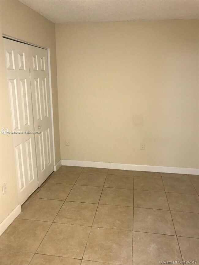 Foto del edificio - 8205 SW 152nd Ave