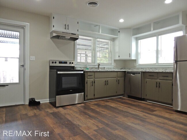 Building Photo - 2 br, 1 bath House - 266 Pinecrest Circle