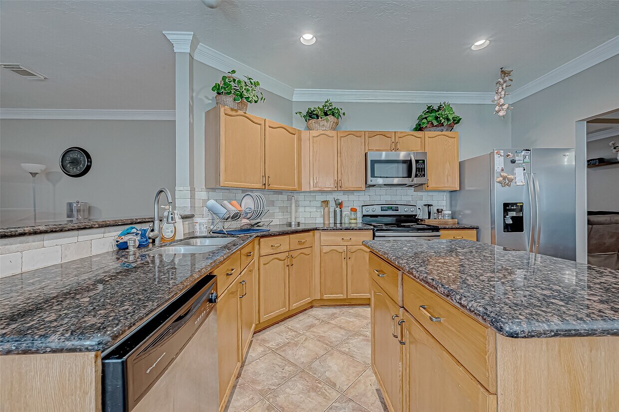 Foto principal - 211 Rolling Plains Dr