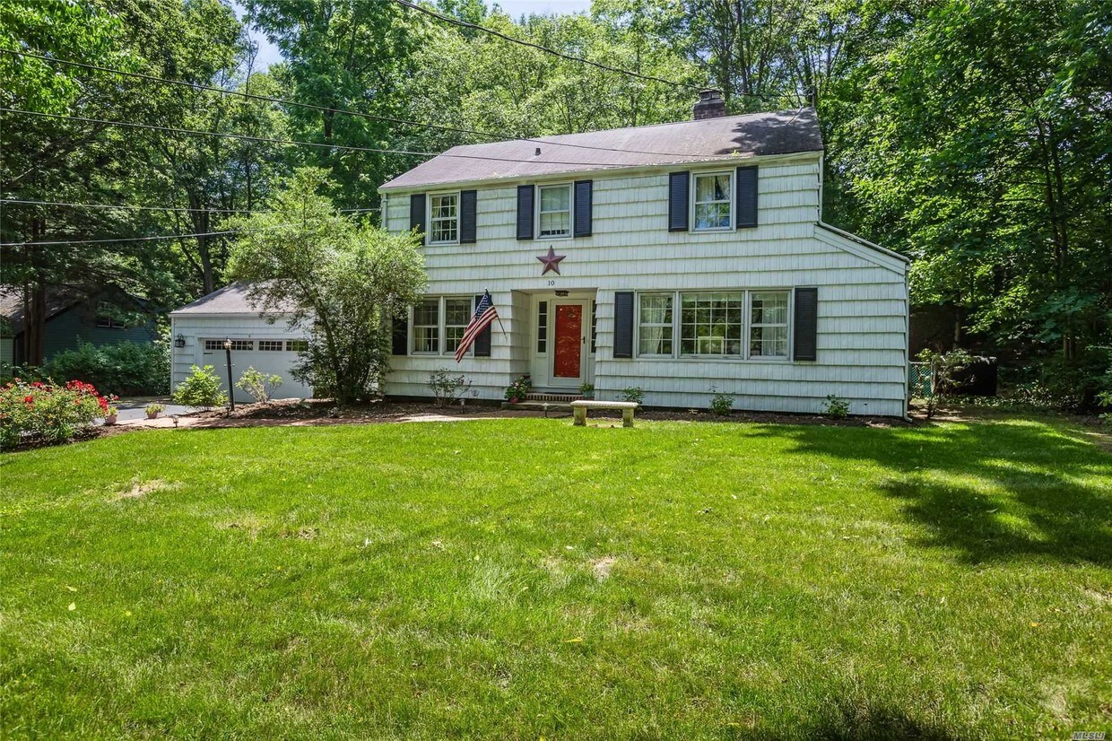 Primary Photo - 10 Tanyard Ln