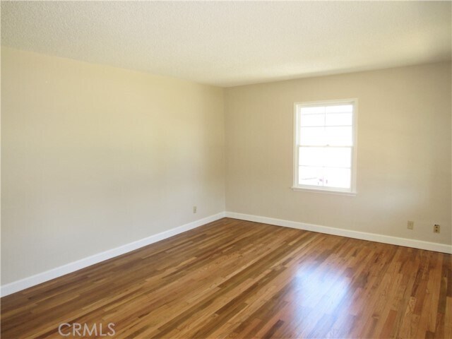 Building Photo - 5065 Gaviota Ave