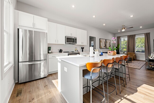 Foto del edificio - 1389 Cozy Ct. SE