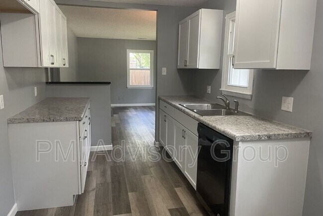 Foto del edificio - 2413 SW Mission Ave