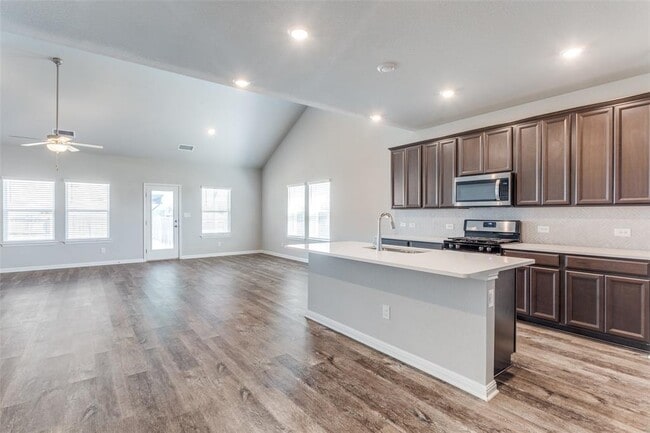 Building Photo - 1129 Oak Chase Wy