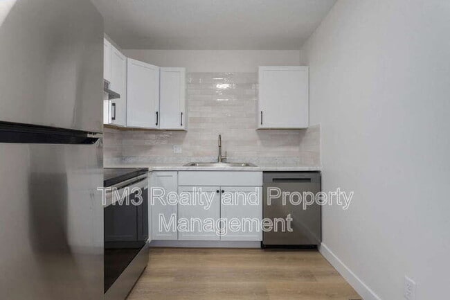Building Photo - 8423 Kessler St