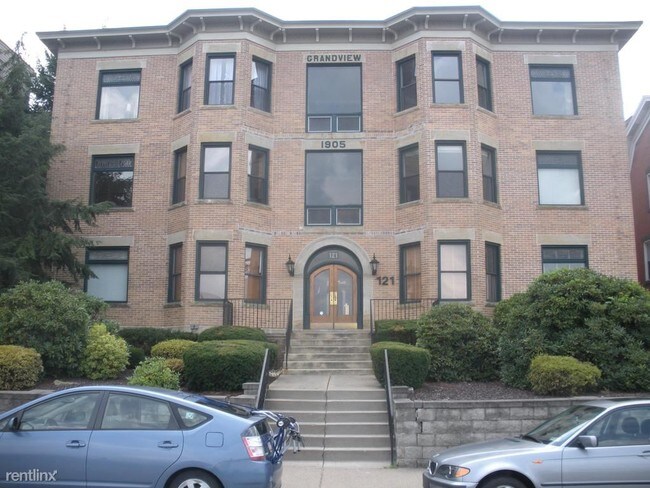 Foto del edificio - 121 Grandview Ave