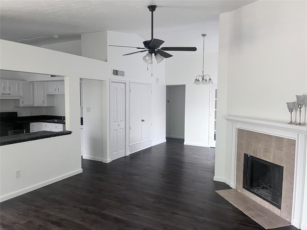 Foto principal - 4710 Cairnlomond St