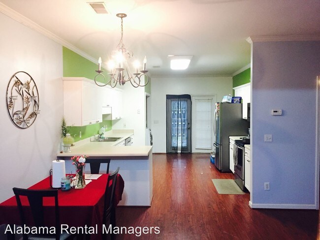 Foto del edificio - 3524 Savannah Park Ln