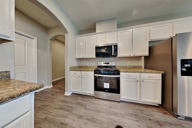 Foto del edificio - 30710 Basil Trace Dr