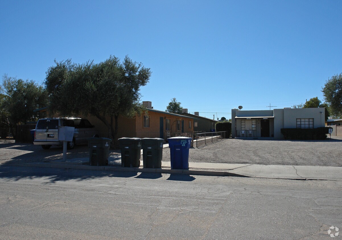 Foto principal - 5802 E 28th St