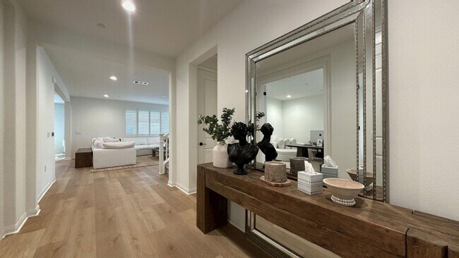 Foto del edificio - HUGE PRICE REDUCTION!! Gorgeous 6 Bedroom ...