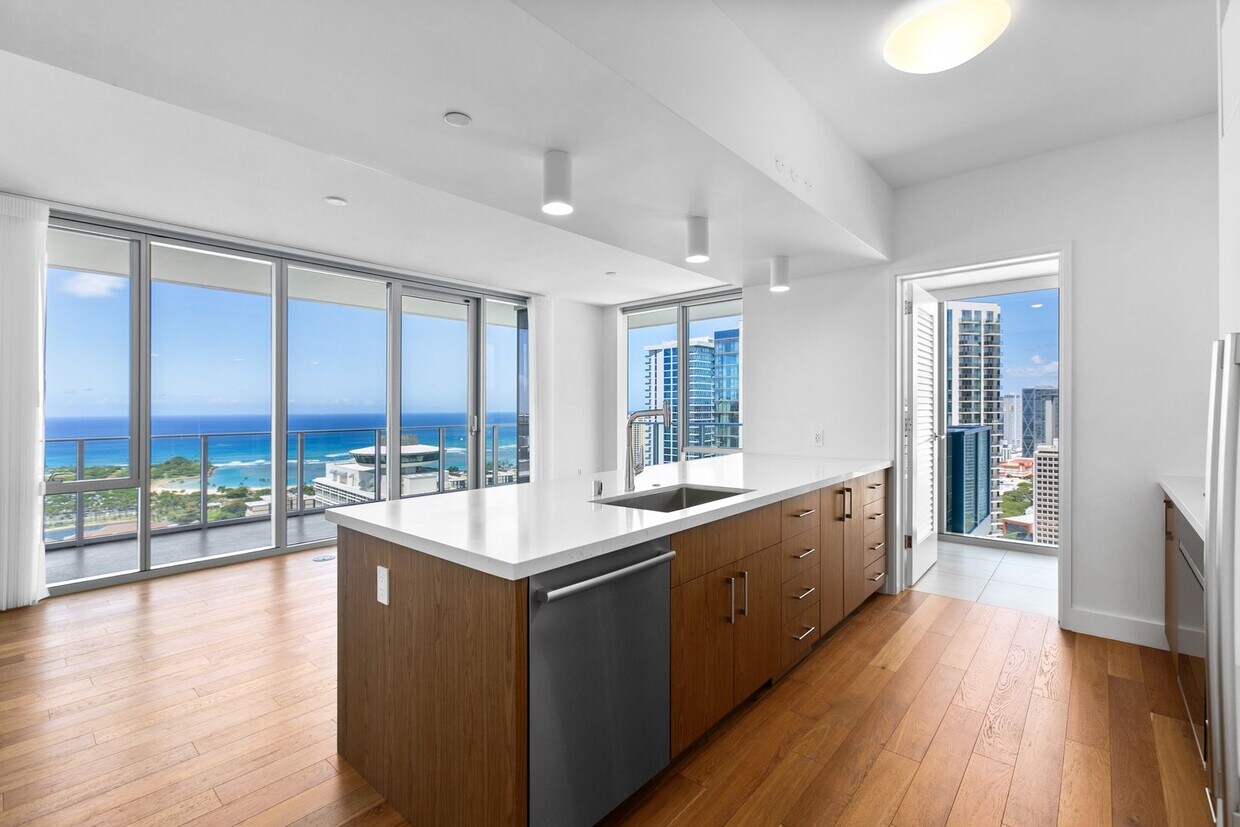 Foto principal - Stunning 3BD/3BA/2PRKG Residence at Azure Ala Moana