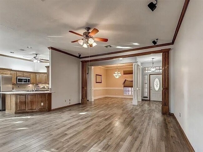 Building Photo - 4012 Morning Star Dr