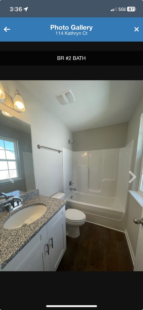 Building Photo - Lovely Columbia Townhome ** Lease Pending **