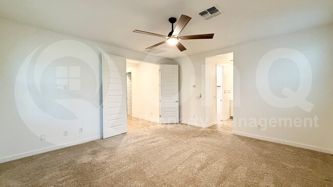 Building Photo - 2265 E Citadel Dr