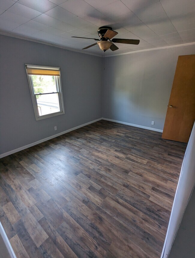 Building Photo - Adamsville