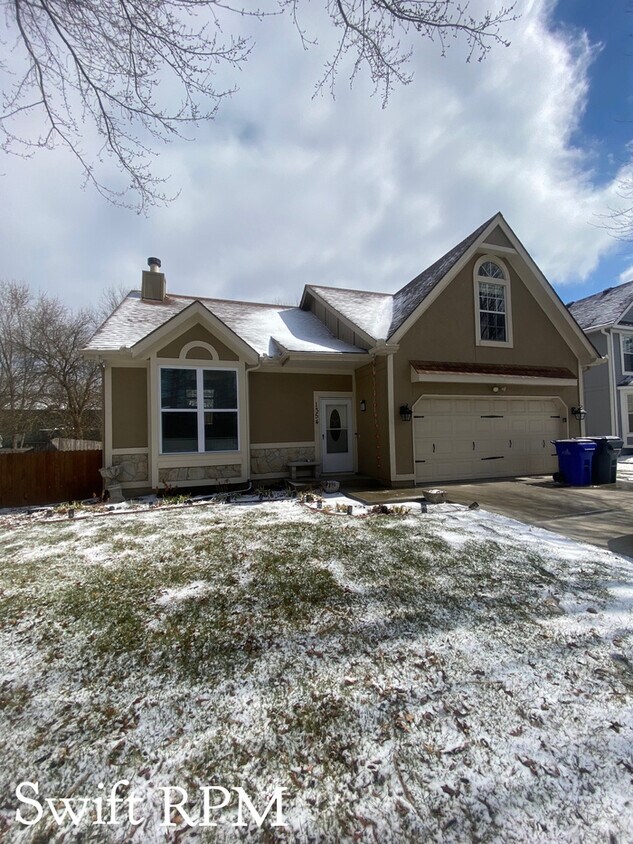 1354 S Brentwood Dr, Olathe, KS 66062 House Rental in Olathe, KS